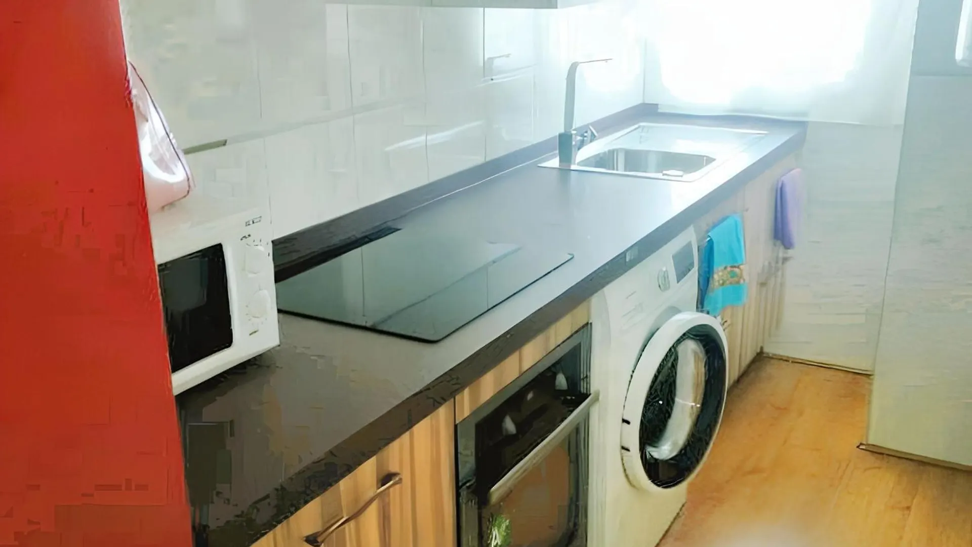 Modern Apartment Malaga 80 M² + Balcony